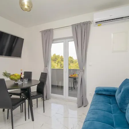 Daire Pelja Trogir