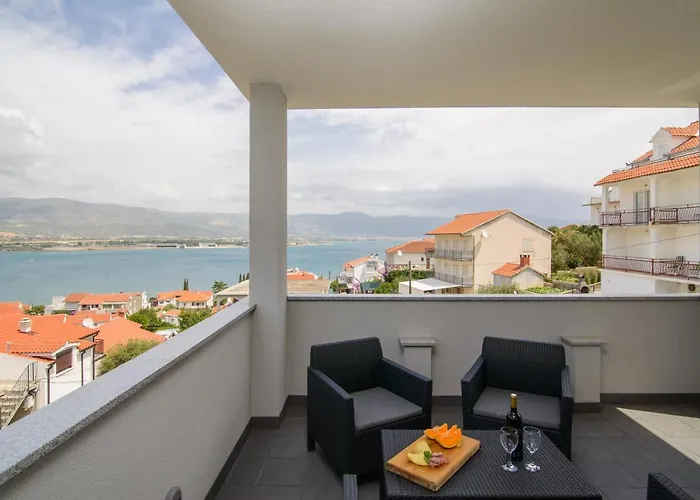 Apartment Pelja