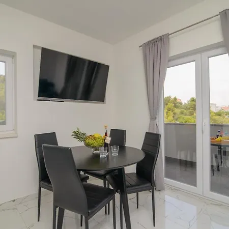 Pelja * Трогир